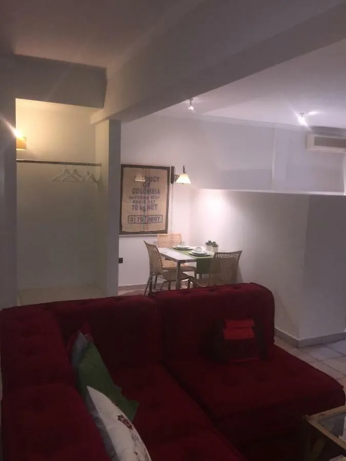 شقة Cozy Garden 700M From St Luke S Hospital سالونيك اليونان
